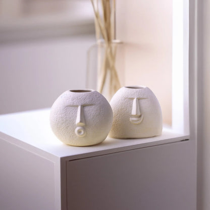 Ceramic Upbeat & Blowing Kiss Vase