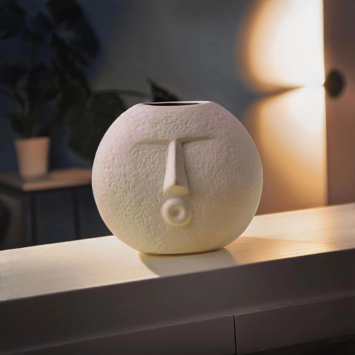 Ceramic Upbeat & Blowing Kiss Vase